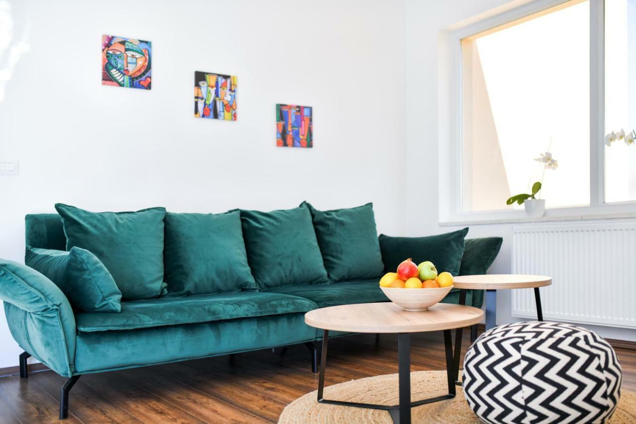 Apartman Space Ražanac Exteriör bild