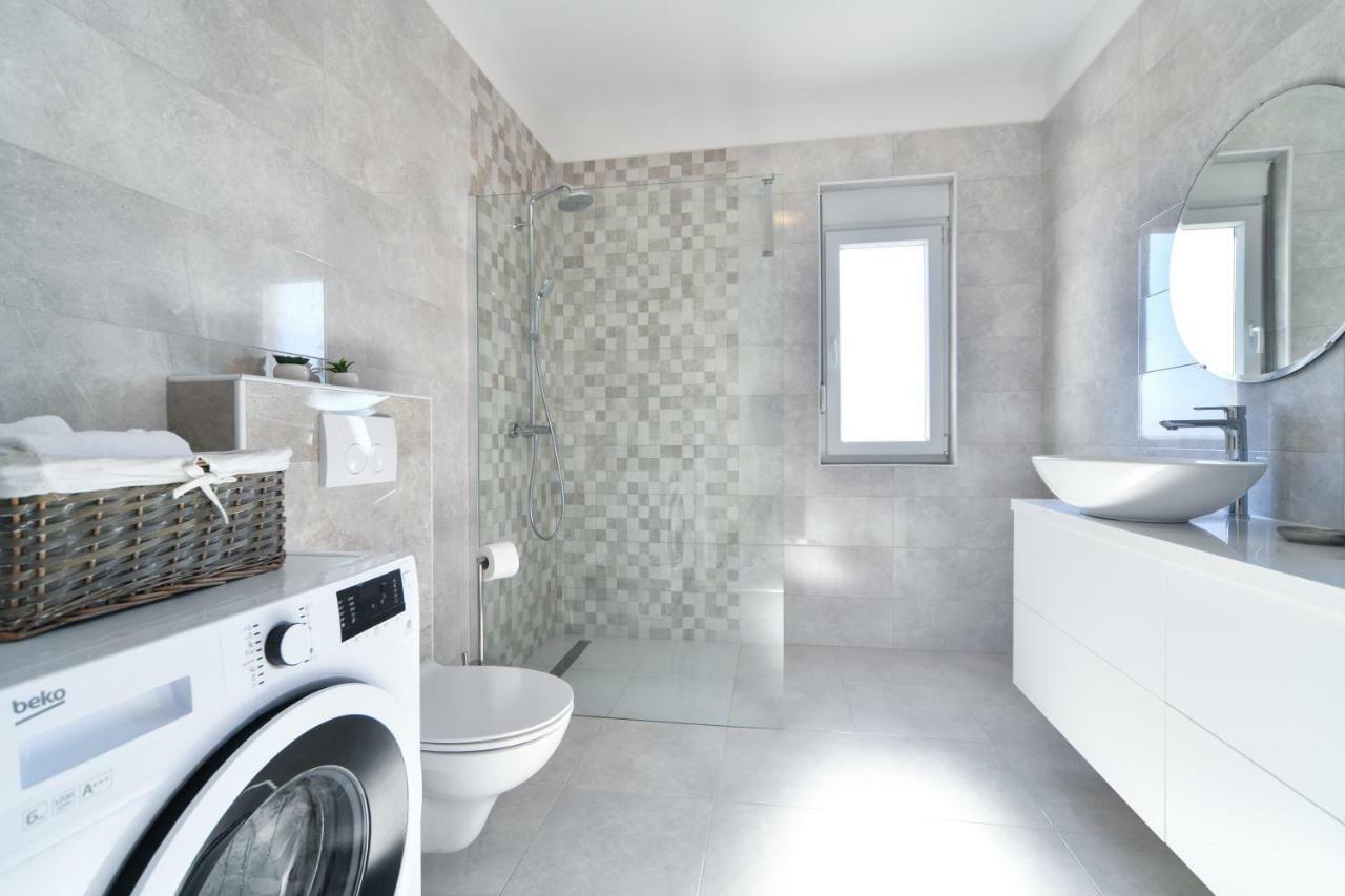 Apartman Space Ražanac Exteriör bild